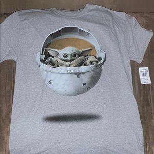 baby Yoda T-shirt lol